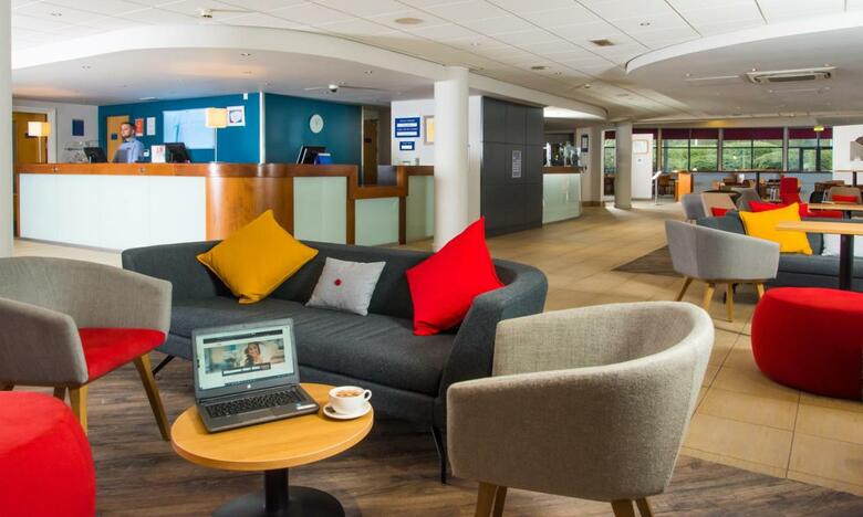 Hotel Express By Holiday Inn Newport