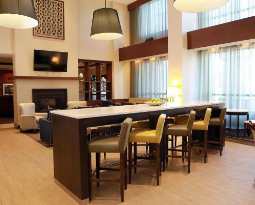 Hotel Hampton Inn & Suites Laval