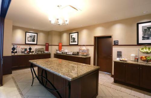 Hotel Hampton Inn & Suites Laval