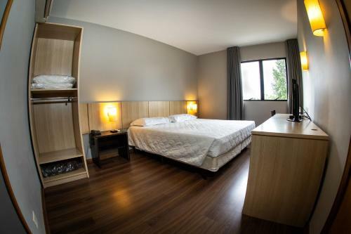 Hotel Campo Largo Express