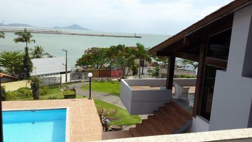 Hostal Pousada Cabe�udas