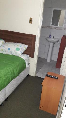 Hostal Caupolican 121