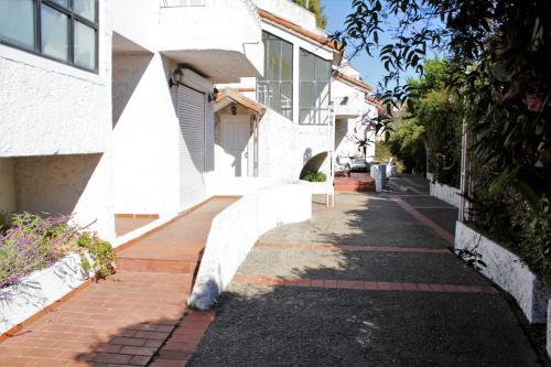 Casa Re�aca