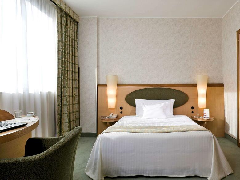 Hotel Mercure Eur Roma West