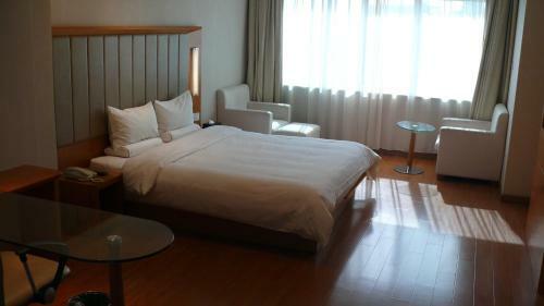 Ji Hotel Tianjin Binjiangdao