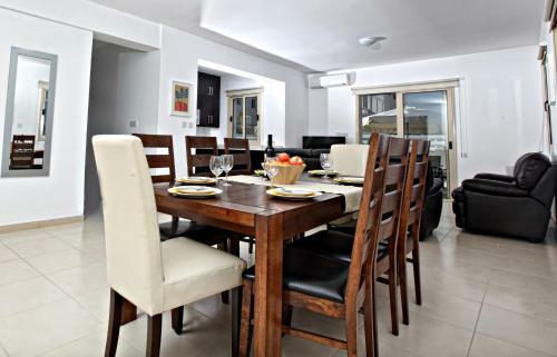 Palm Village Villas