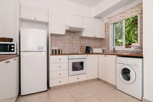 Artemis Maria Apartment