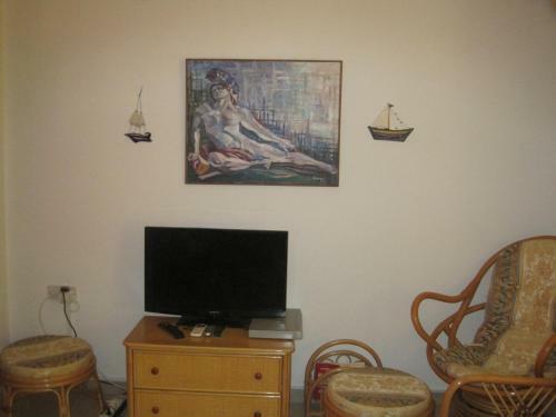 Polyxenia Isaak Annex Apartment