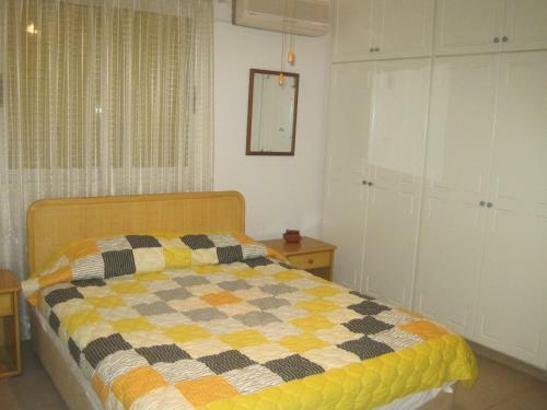 Polyxenia Isaak Annex Apartment