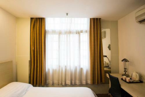 Hotel Motel Shanghai Nanjing Road People's Square