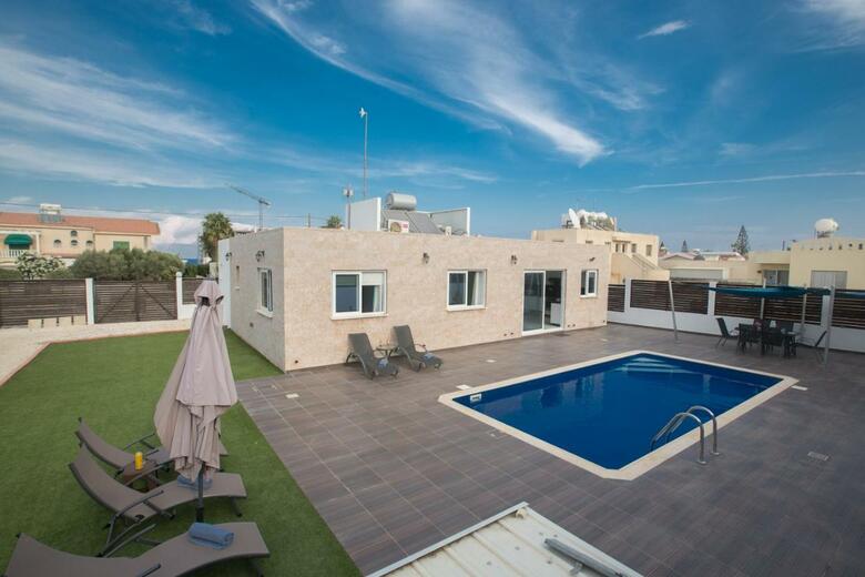 Golden Dream Villa