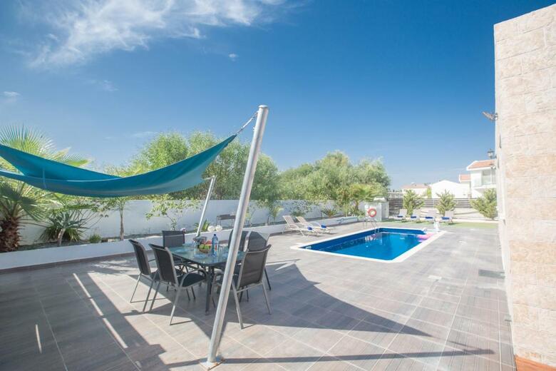 Golden Dream Villa