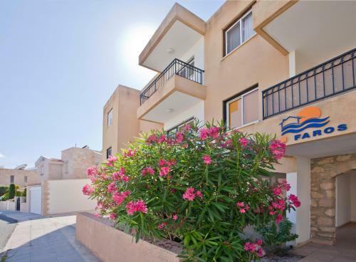Faros Court Prestige Apartment