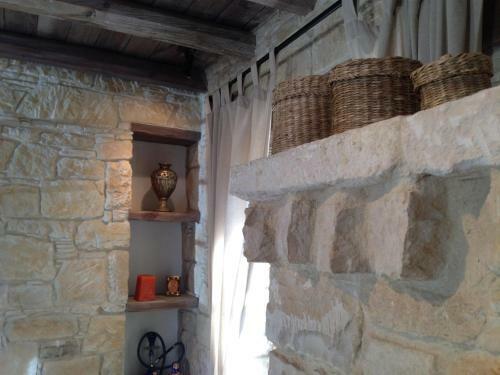 Villa Lofou Traditional Stone House