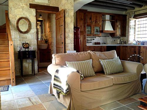 Villa Lofou Traditional Stone House