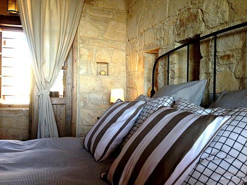 Villa Lofou Traditional Stone House