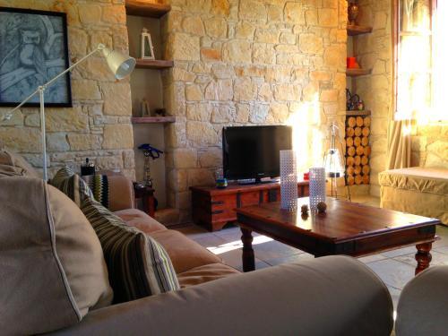 Villa Lofou Traditional Stone House