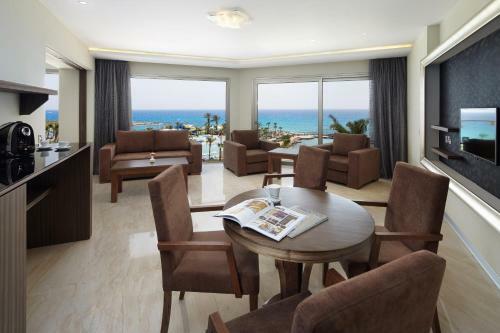 Adams Beach Hotel Deluxe Wing - Adults Only