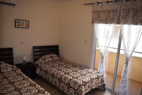 Zephyros Apartment