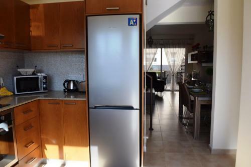 Zephyros Apartment