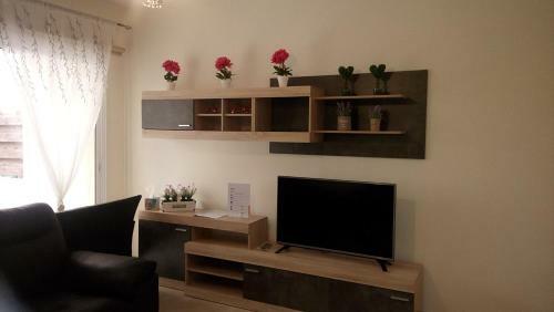 Zephyros Apartment