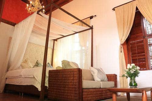 Hotel Casa De Los Reyes By Hmc