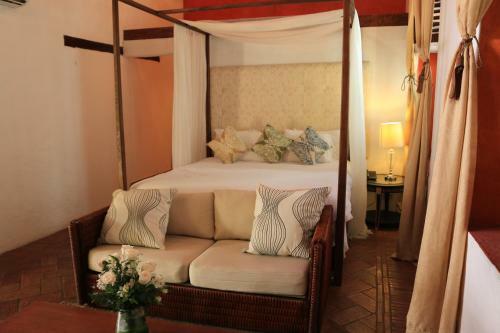 Hotel Casa De Los Reyes By Hmc