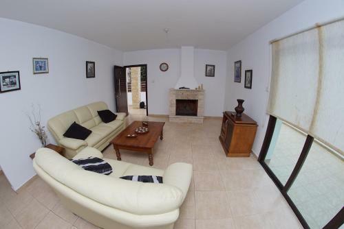 Holiday Home Kennedy Ave 200/15