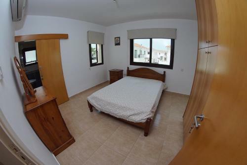 Holiday Home Kennedy Ave 200/15