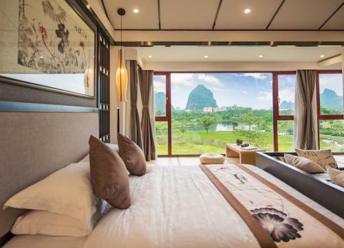 Hotel Peach Blossom River Resort