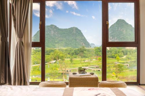 Hotel Peach Blossom River Resort