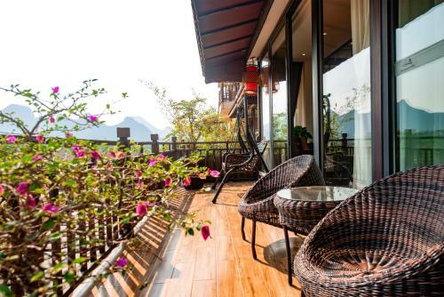 Hotel Peach Blossom River Resort