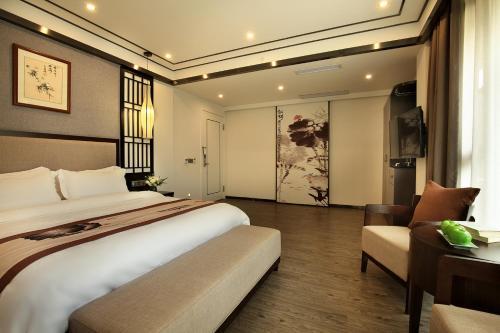 Hotel Peach Blossom River Resort
