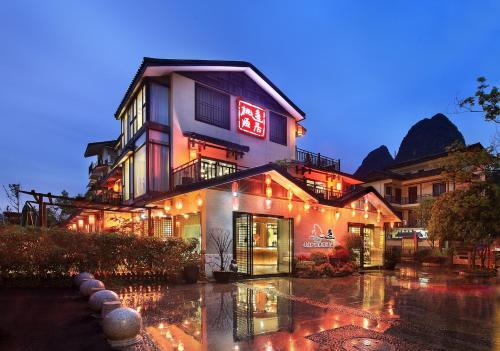 Hotel Peach Blossom River Resort