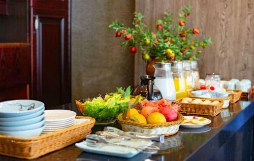 Hotel Peach Blossom River Resort