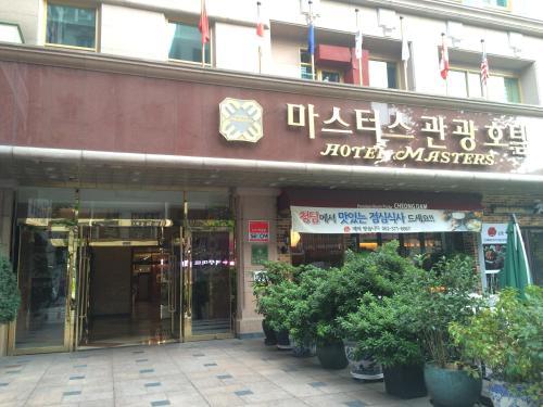Hotel Masters