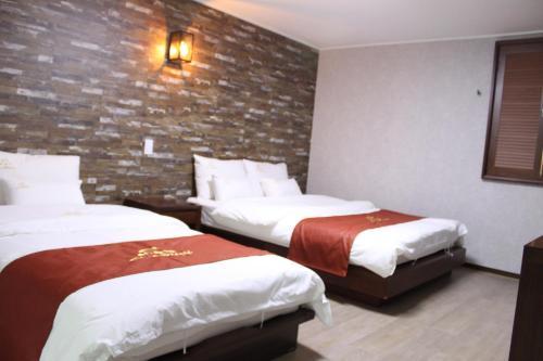 E Business Hotel