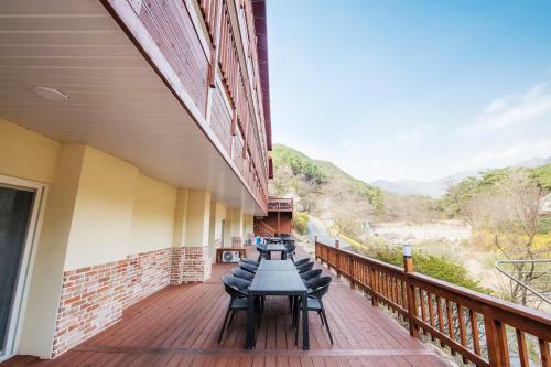 Lodge Jirisan Park Healing Pension