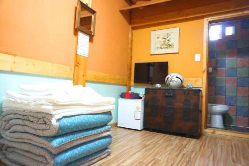 Hostal Gangneongjeon Hanok Stay