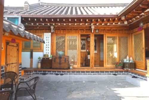 Hostal Gangneongjeon Hanok Stay