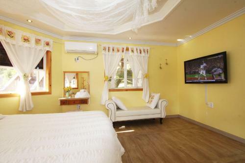 Yellow Star Pension