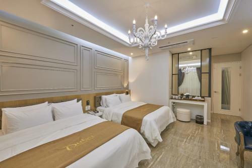 Dubai Hotel