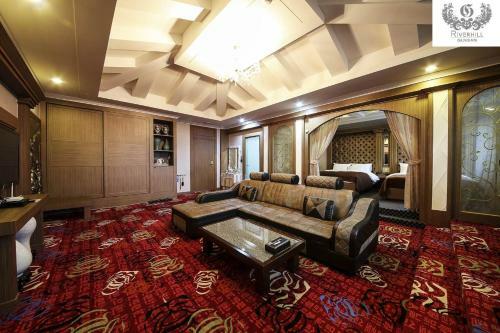Gunsan River Hill Tourist Hotel