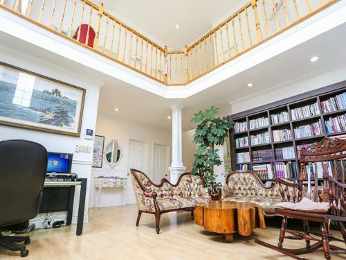 Hostal Bella Guesthouse