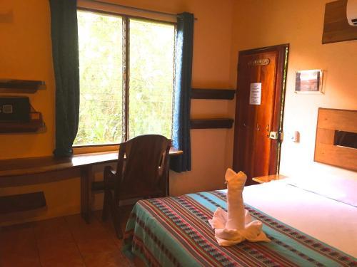 Hostal Tico Adventure Lodge