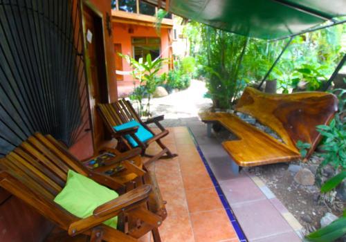 Hostal Tico Adventure Lodge