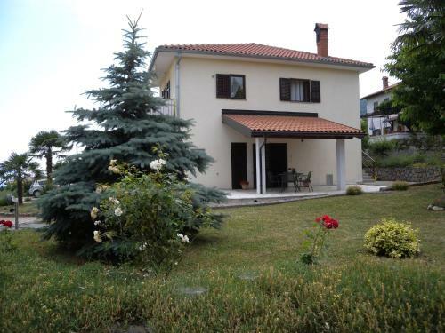 Lovran Two-bedroom Apartment 1