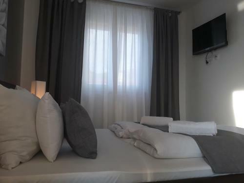 Hostal Garfild Guest House