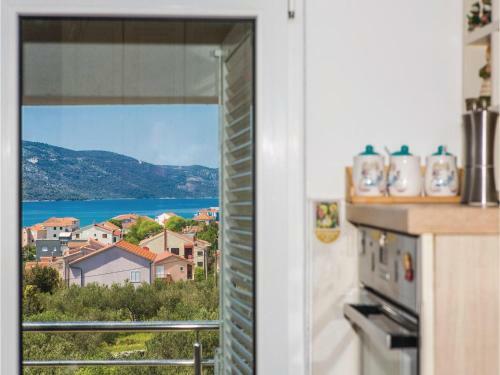 Holiday Apartment Seget Vranjica 02