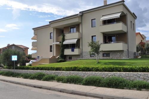 Apartments Crepsa